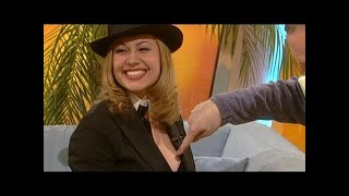 Silikon oder nicht? Stefan testet bei Ruth Moschner - TV total