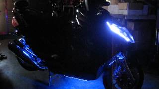 シグナス XにRGB LEDを付けるとこんなかんじ^^