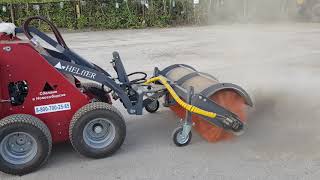 Уборка щёткой погрузчик Helffer MSV-111