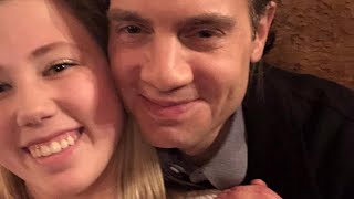 19-Year-Old Finds 'Self Love' After Her Idol Asks for Selfie Re-Do