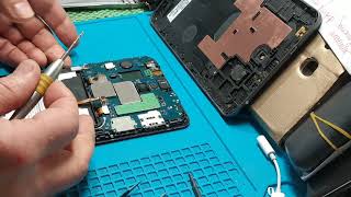 Планшет Samsung Galaxy Tab A6 (2016) не заряжается.Замена системного разъема.