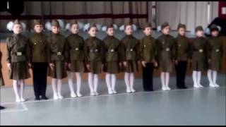 Выступление детей на городском смотре-конкурсе военной песни