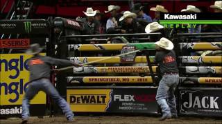 JB Mauney rides Flat Top Pete for 86.5 points (PBR)
