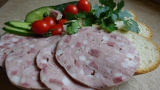 Вареная колбаса с языком