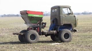 Разбрасыватель минеральных удобрений на пневмоходу «АХА-1» 4х4 на базе УАЗ