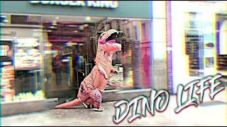 THE DINOSAUR LIFE