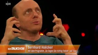 Hoecker erklärt uns, warum Flüchtlinge KEIN Problem sind!