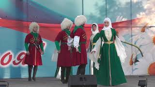 Студенты РУДН в Урюпинске 2018г. Чеченский танец.