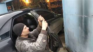 Как вставить боковое стекло задней двери Шевроле Лачети