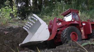 alte LEICHTGUTSCHAUFEL mit BRAEKER-LOCK Schnellwechsler | old LIGHT GOODS BUCKET for RC wheel loader