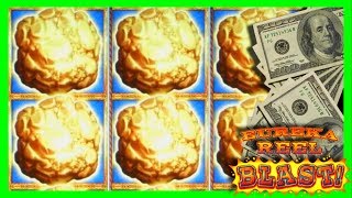 I HIT THE BUTTON AT THE BEST TIME POSSIBLE! SO FUNNY! BIG BONUS WIN on Eureka Goldmine With SDGuy!