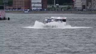 Кораблик в бурном исетском море