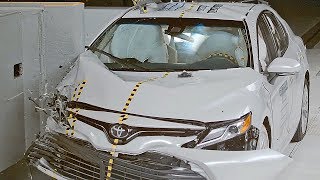 Toyota Camry (2018) IIHS Crash Test