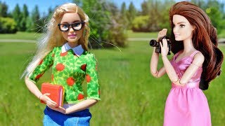 БАРБИ СТАЛА УЧИТЕЛЬНИЦЕЙ и ведет урок рисование в школе! Барби куклы, школьные истории