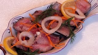 Новогодние рецепты Как   засолить сельдь дома очень вкусно посол селедки простой рецепт
