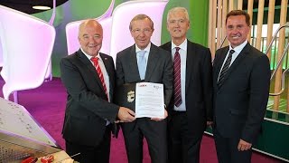 Vertragsunterzeichnung Talente-Check