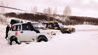 ДИКАЯ НИВА ОТОДРАЛА ДВА УАЗА !