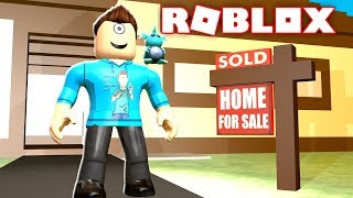 GETTING MY FIRST HOUSE IN ROBLOX!!! (Roblox Bloxburg) | MicroGuardian
