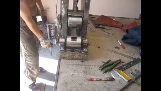 Трубогиб своими руками.Вальцы.Валы из трубы. pipe Bender from a parts car