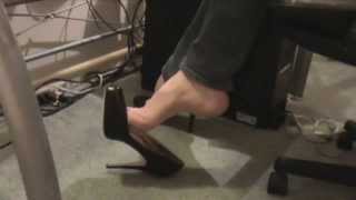 Dolce Vita Platform High Heels Dangle