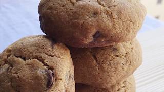 SOFT CHOCOLATE CHIP COOKIE