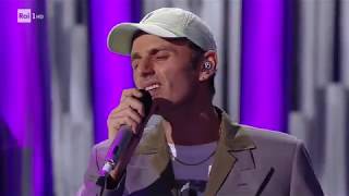L'omaggio di Ghemon con il brano "Henna" - Una storia da cantare 23/11/2019