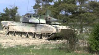 M2U00030 CHAR LECLERC JPO 2013 501ème RCC Mourmelon -8 (démonstration dynamique)