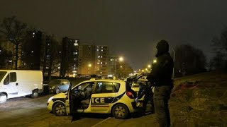 DOCU - Le 93 , un quartier sous haute tension reportage