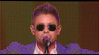 Митя Фомин - Следуй за солнцем. Акустика - выступление на премии "Товар года 2016"