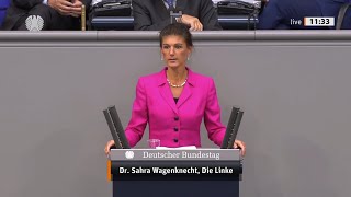 Сара Вагенкнехт: Партия Меркель по-христиански относится только к олигархам! [Голос Германии]