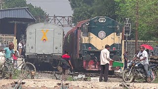 Epic Crossing Between Indian Railways & Bangladesh Railway