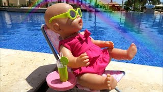 Беби Бон ЭМИЛИ КАК МАМА и кукла на море Видео для детей Baby Born doll toys for kids