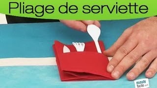 Plier des serviettes en pochette à couvert