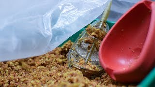 Самодельная прикормка для флэт метода Как забивать кормушку