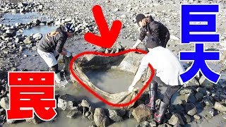 10秒後「この罠の中」にとんでもないサイズの生き物が‼