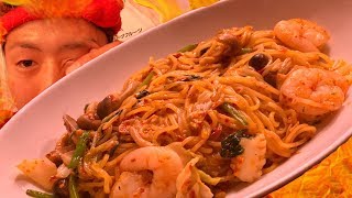 タイの激辛唐辛子プリッキーヌを使用した海鮮焼きそばにチャレンジ！【ก๋วยเตี๋ยวผัดซีฟู้ด】