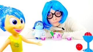 Игрушечные Супер Истории - Мультик с игрушками - Печаль, Радость и  волшебное яичко