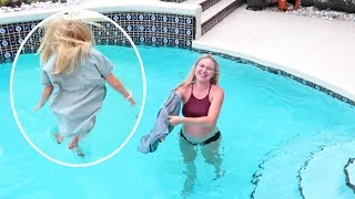 He Pushed The Pregnant Lady Into Pool