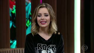 Sandy fala sobre parceria com Angra