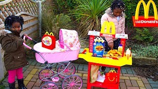 McDonalds ? PRETEND PLAY DRIVE THRU WITH BABY DOLL