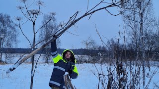Yoll's stream холодный снежный из деревни и Совиного дола
