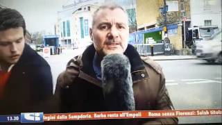 Disturbatore a Sportitalia con banana gonfiabile