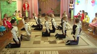 Танець хлопчиків. Вітання мам в дитячому садочку.