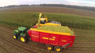 Loonbedrijf Hulter met hun New Holland FR9080, John Deere, Schuitemaker, Drone