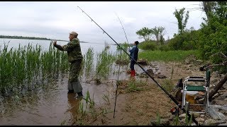 #15 Рыбалка на Течении с Берега. Река Волга. Чья Насадка Лучше . Ловля на Донку Закидушку