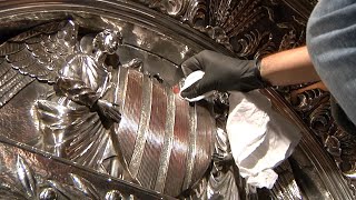 Restauració del tron de la Mare de Déu de Montserrat