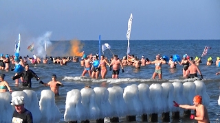 Rekordowa kąpiel w Bałtyku Zlot Morsów Mielno 2017