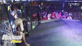 Henrique demolidor Sousa X Eder Menezes. Disputa do Cinturão da categoria 61 kg da 2 edição Gladiu