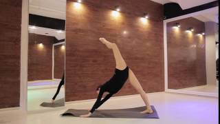 2. Split stretching - растяжка на шпагат