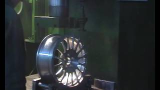 Испытание кованого диска на упругость | #Slik #Слик